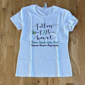 ALSTYLE White TEE “Follow Your Heart” Small NWT